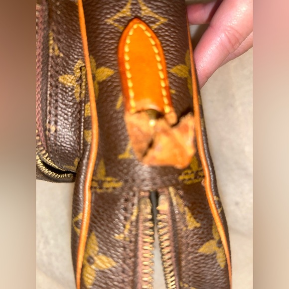 Louis Vuitton Vintage Monogram Amazon 1985 - Picture 2 of 7